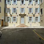 Du Maire Maison De L'église Du Couvent Narbona