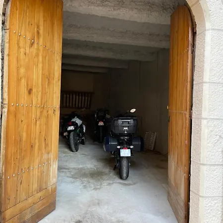 Du Maire Maison De L'eglise Du Couvent Guest house *