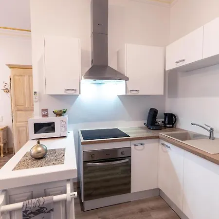 Du Maire Maison De L'eglise Du Couvent 3* Narbonne